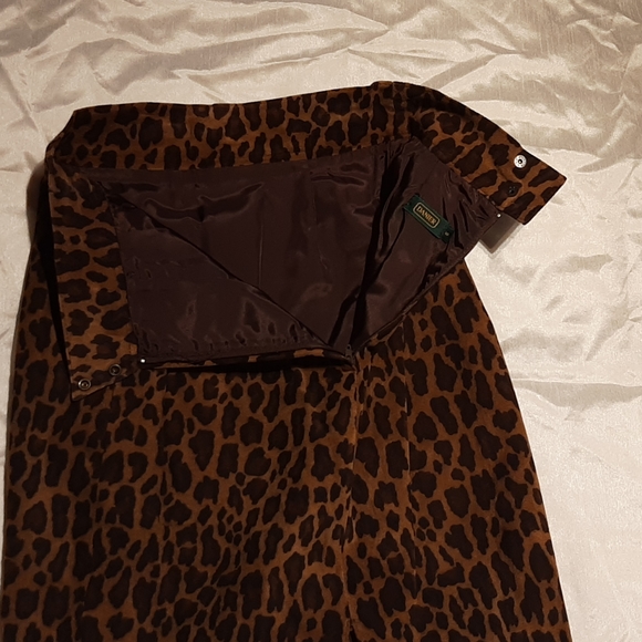 Vintage Danier LeopardPrint Skirt - Picture 3 of 7